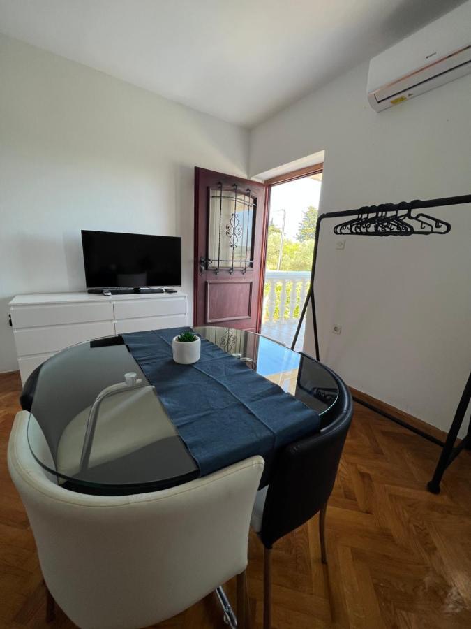 Apartments Antolkovic Уґлян Екстер'єр фото