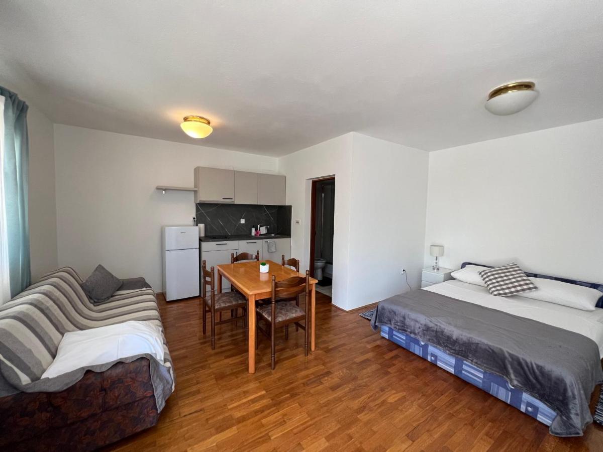 Apartments Antolkovic Уґлян Екстер'єр фото